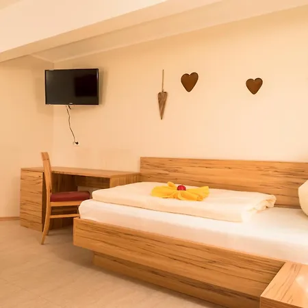 Farm stay Unterlehengut Flachau